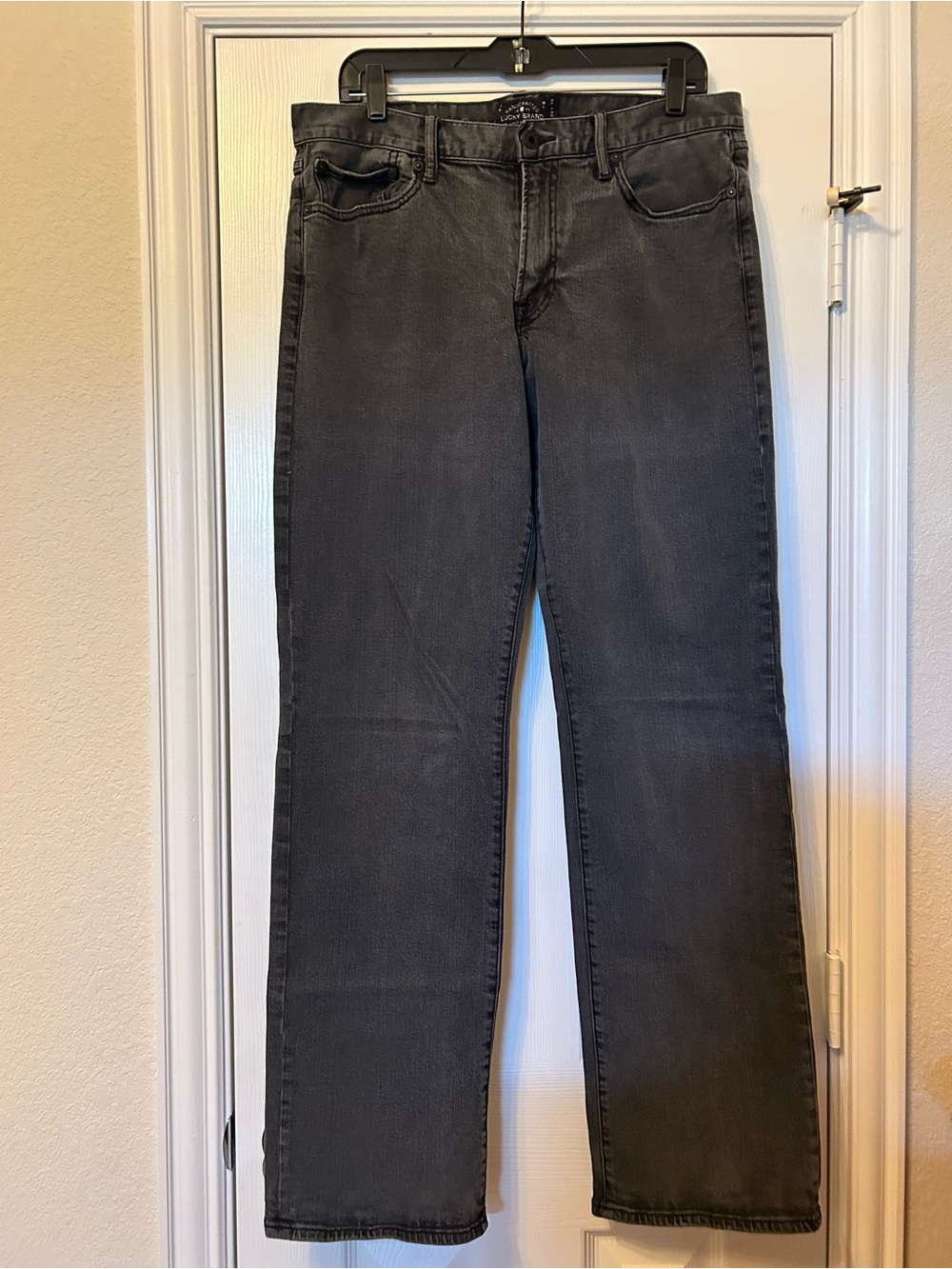 Lucky Brand Men's Charcoal Straight Jeans